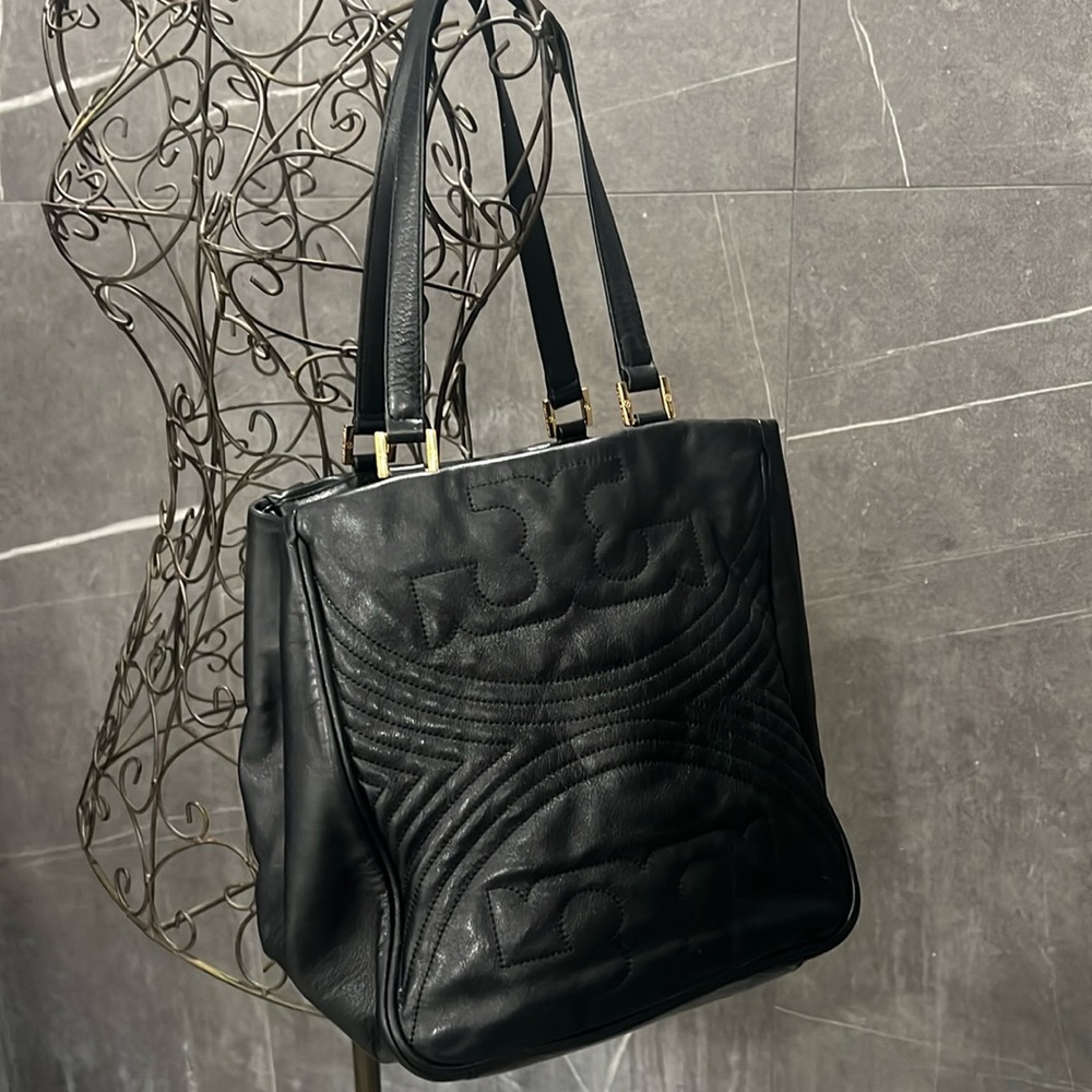 Tory Burch leather bag -black with gold hardware EUC